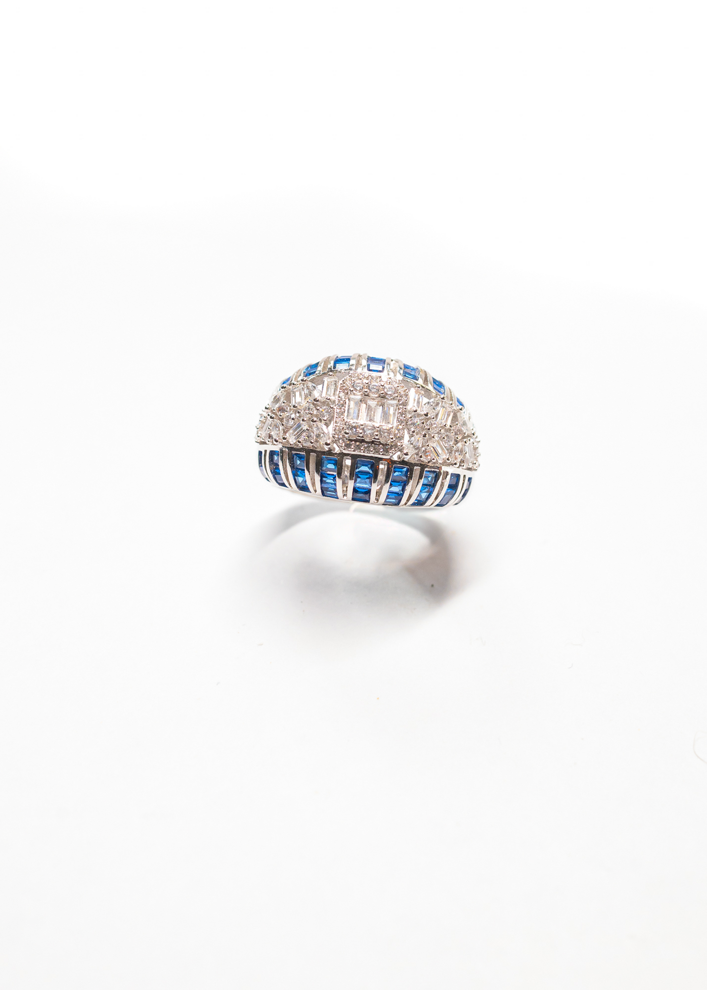 Aveline Oyster Ring