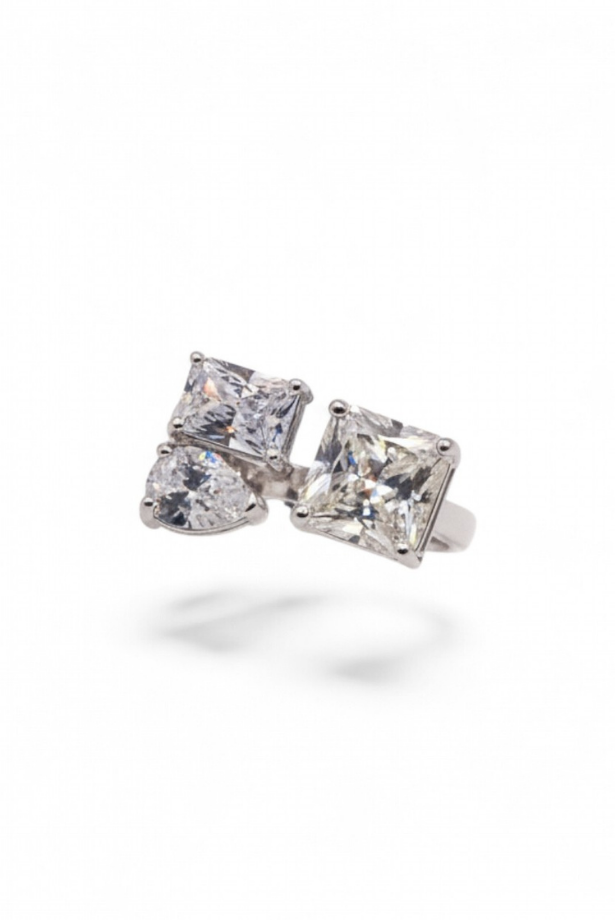 Éclat Royale Sculptural Statement Ring