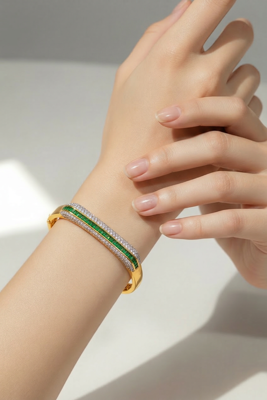 Pavé Bar Bangle – Emerald Green (Gold plated)