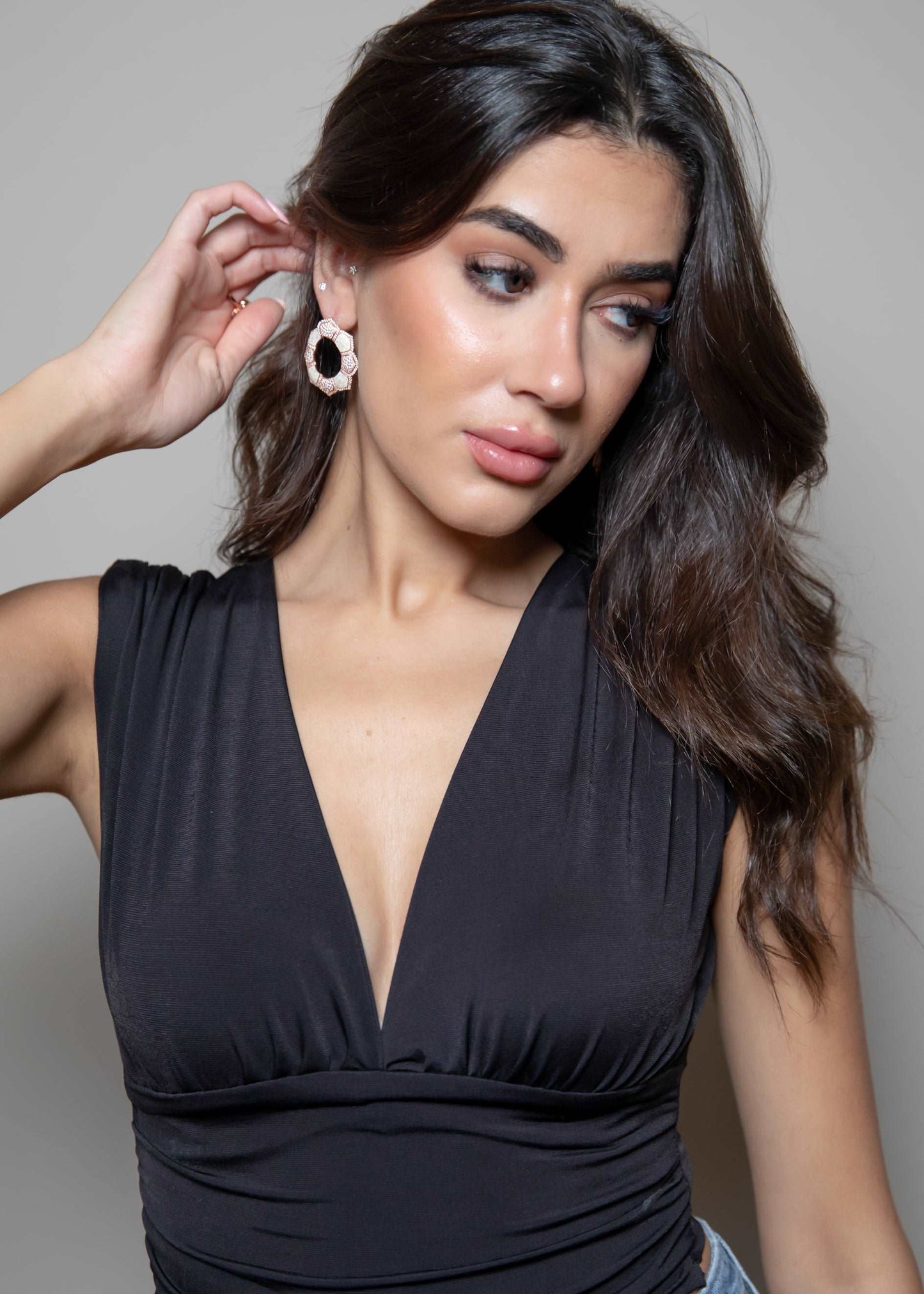 Mother of Pearl Round Earrings - LABELRM