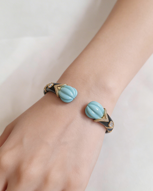 celestia Noir Bangle