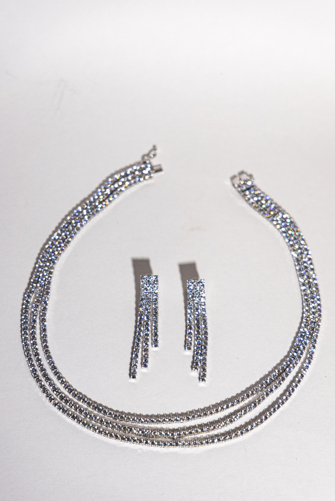 White Diamond Cascade Necklace Set – Dubai Contemporary Luxury