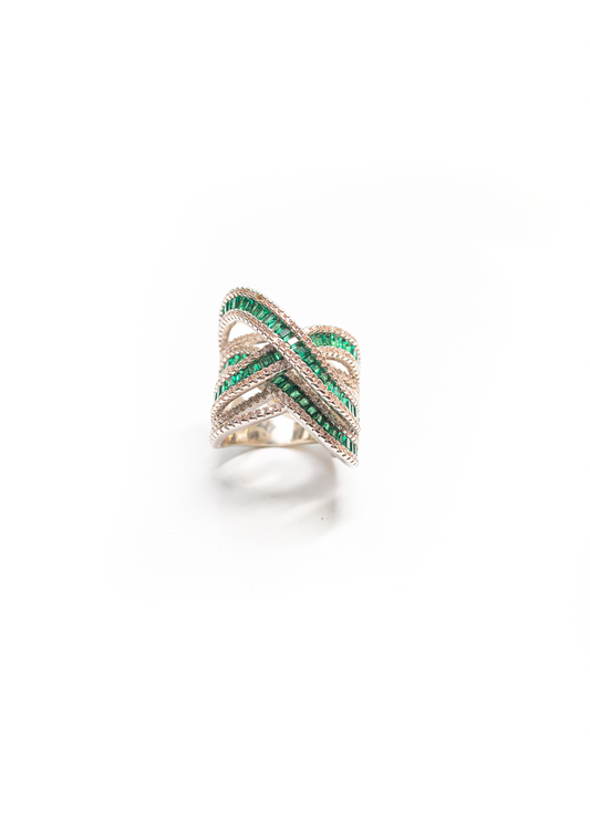 Aveline Rise Ring - Emerald Stone