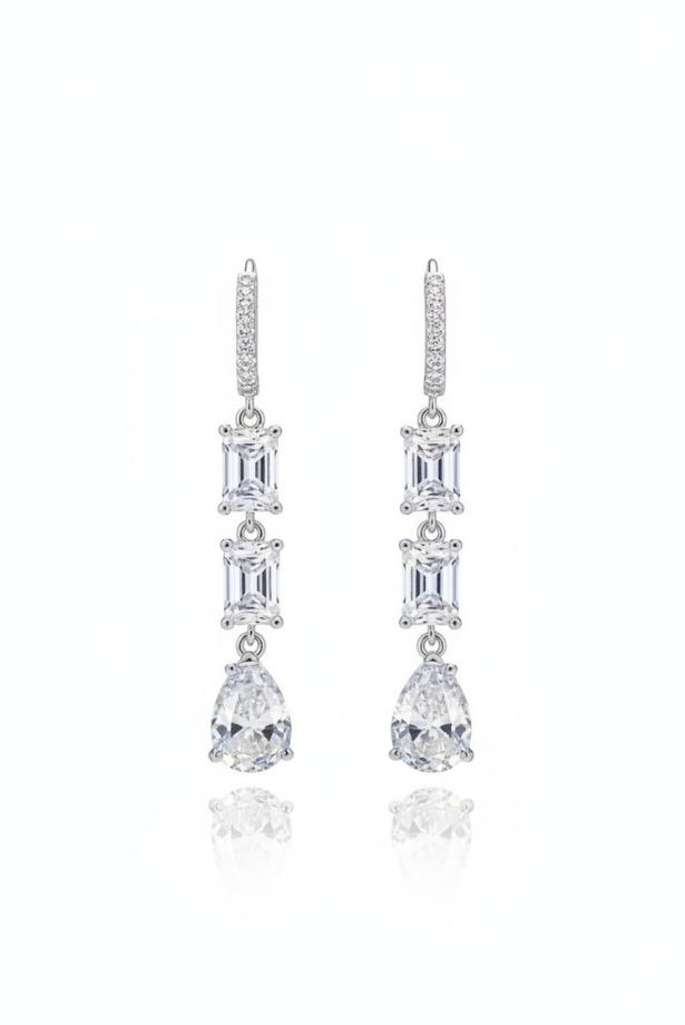 Élan Moissanite Drop Earrings
