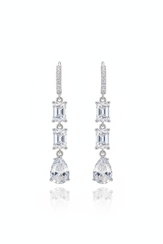Élan Moissanite Drop Earrings