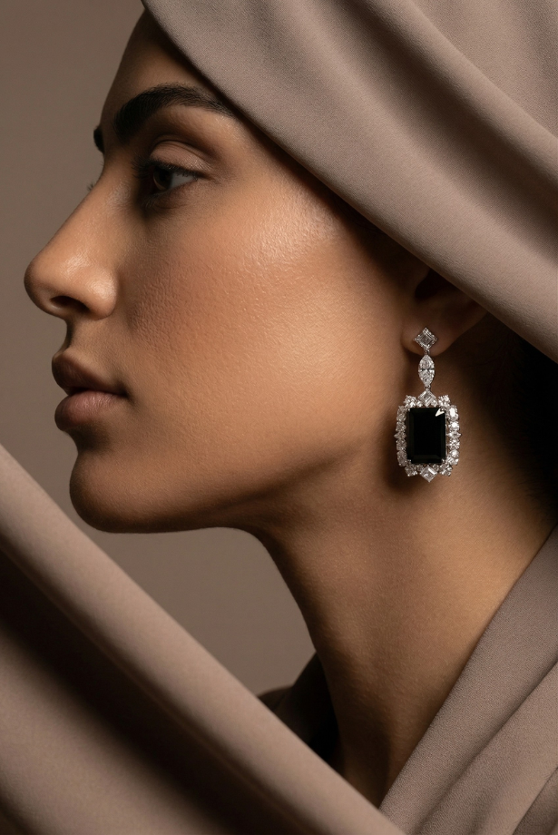 Noir Sovereign Solitaire Necklace Set – Dubai Prestige Edition