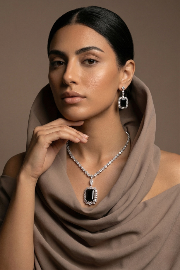 Noir Sovereign Solitaire Necklace Set – Dubai Prestige Edition