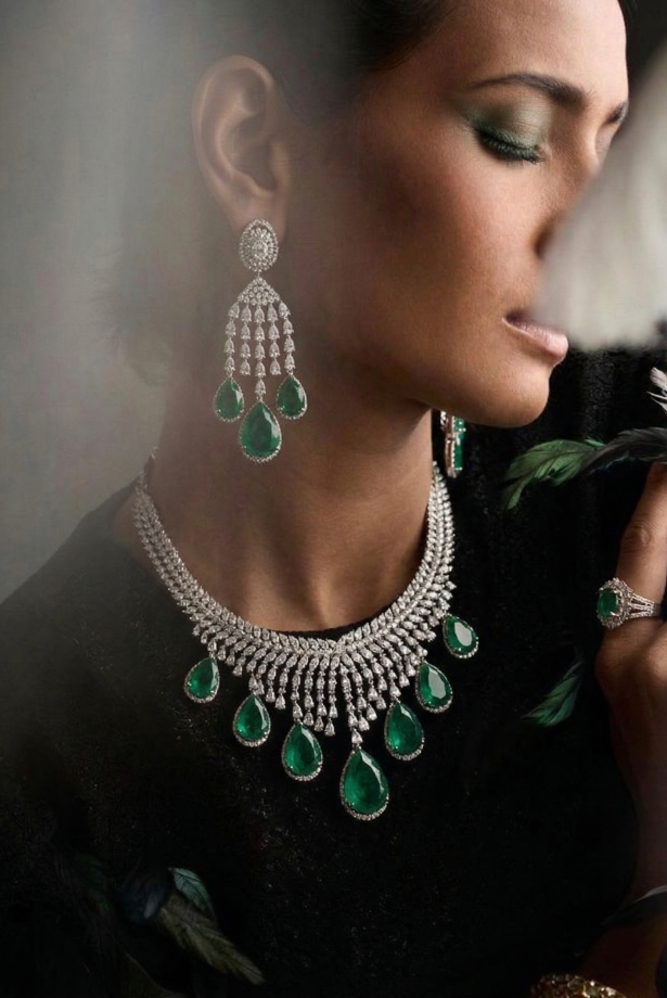 Midnight Emerald Illusion Necklace set