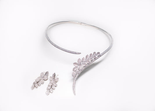 Elan de Plume Necklace