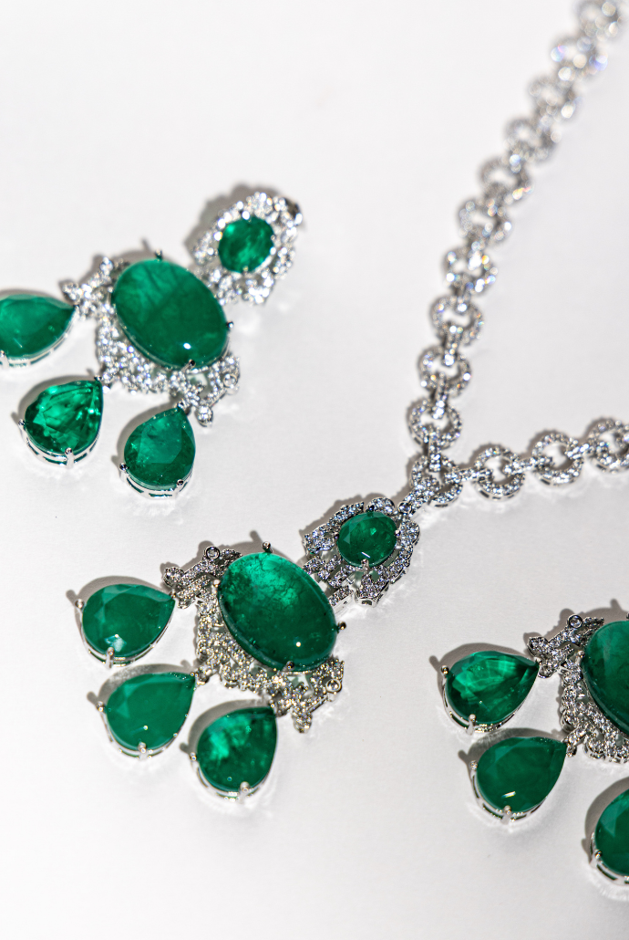 Bridal Pear Drop Emerald Necklace Set